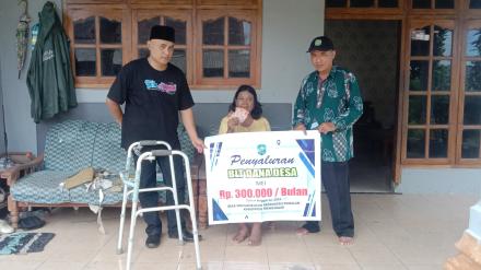 PENYERAHAN BANTUAN LANGSUNG TUNAI DANA DESA PERIODE BULAN MEI TAHUN 2025